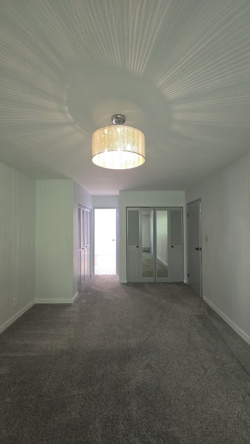 5585 Oak Street - Photo 10
