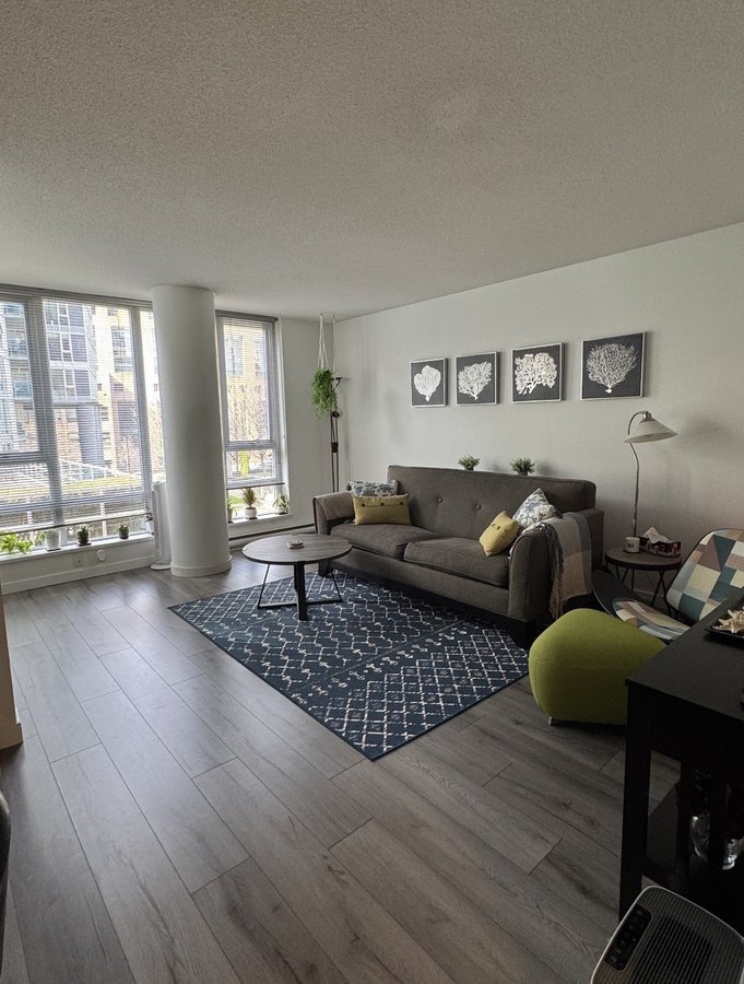 233 Robson Street - Photo 1