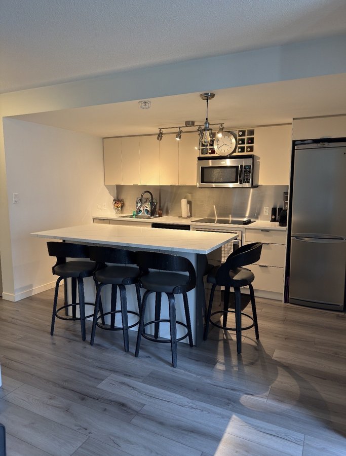 233 Robson Street - Photo 3