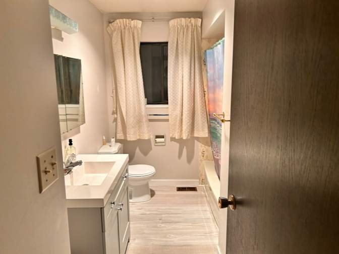 East 8th Avenue - Photo 3