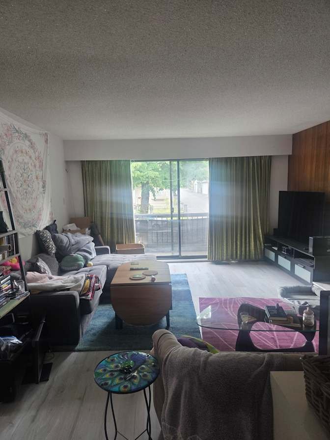 East 8th Avenue - Photo 11