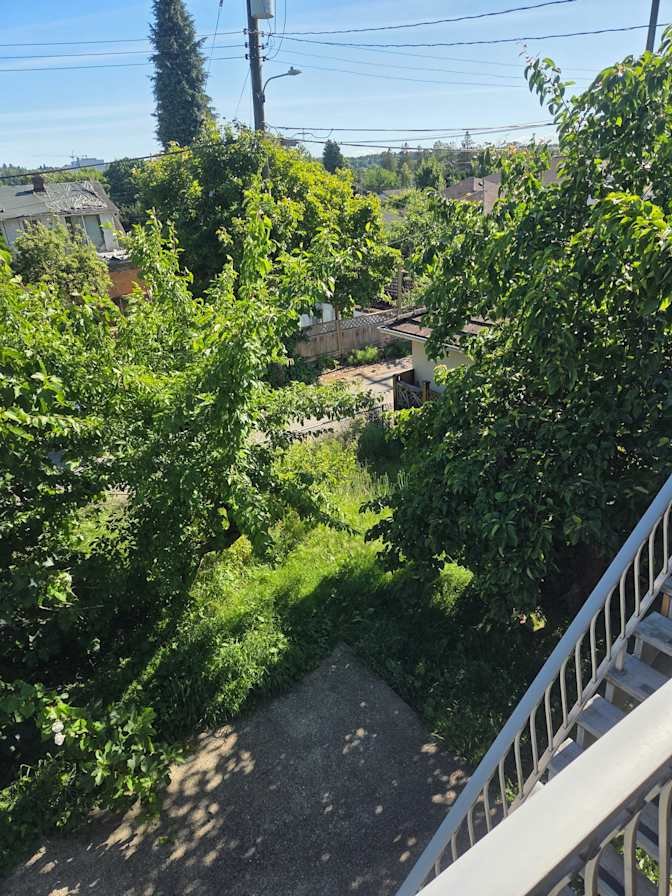 East 8th Avenue - Photo 13
