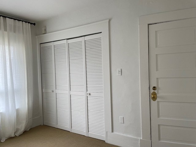 111 East 61st Avenue - Photo 2