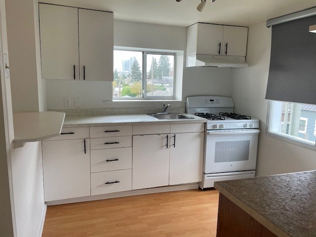 111 East 61st Avenue - Photo 10
