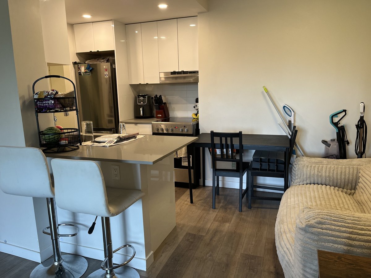 1460 Barclay Street - Photo 17