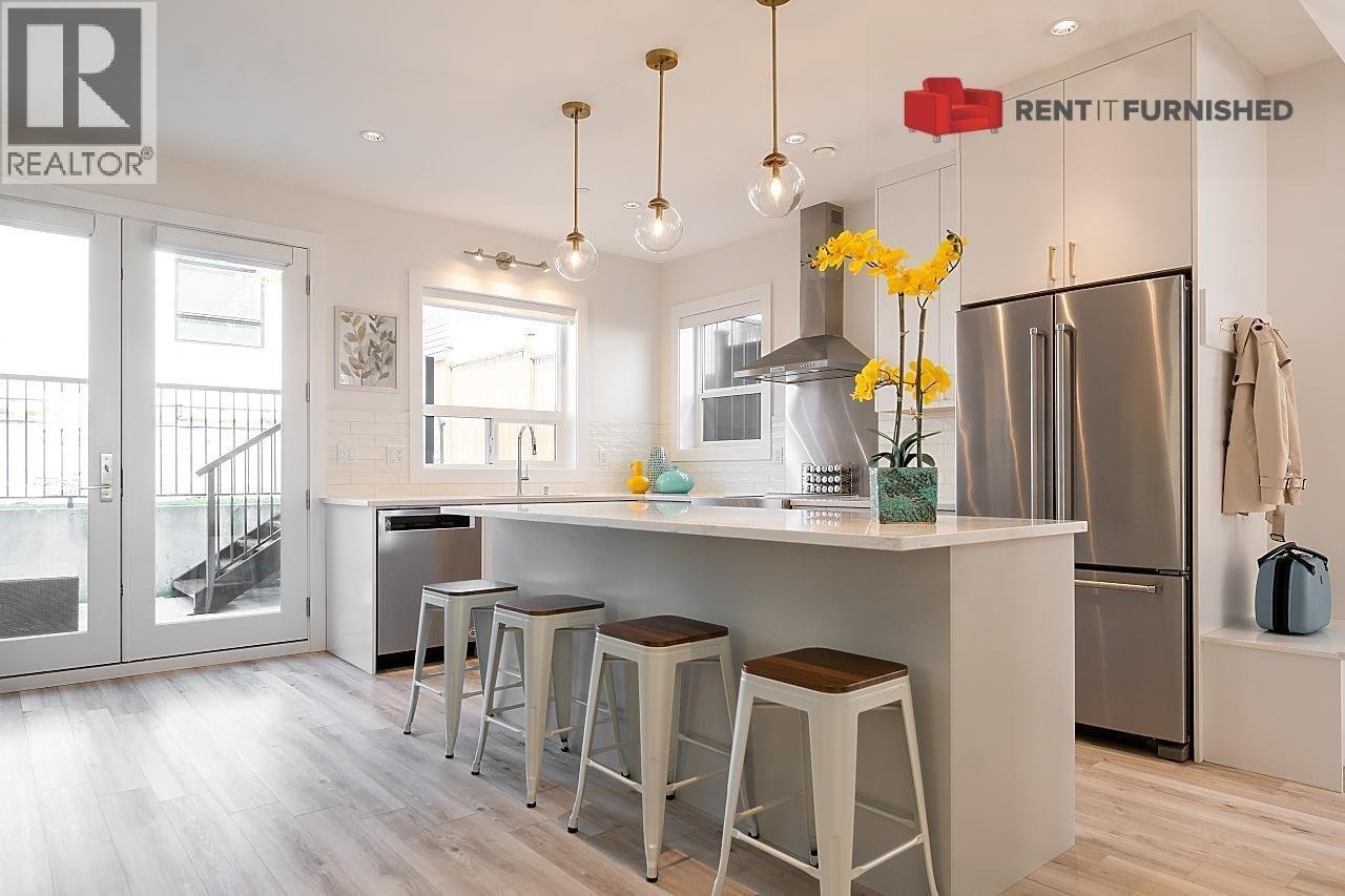 3143 E 8TH AVENUE - Photo 4