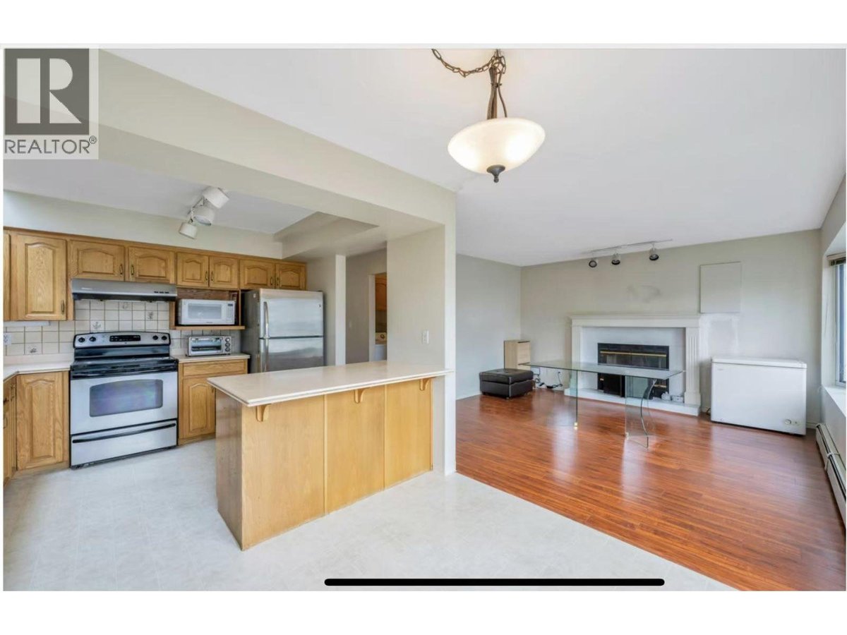 3000 WEST KING EDWARD AVENUE - Photo 2