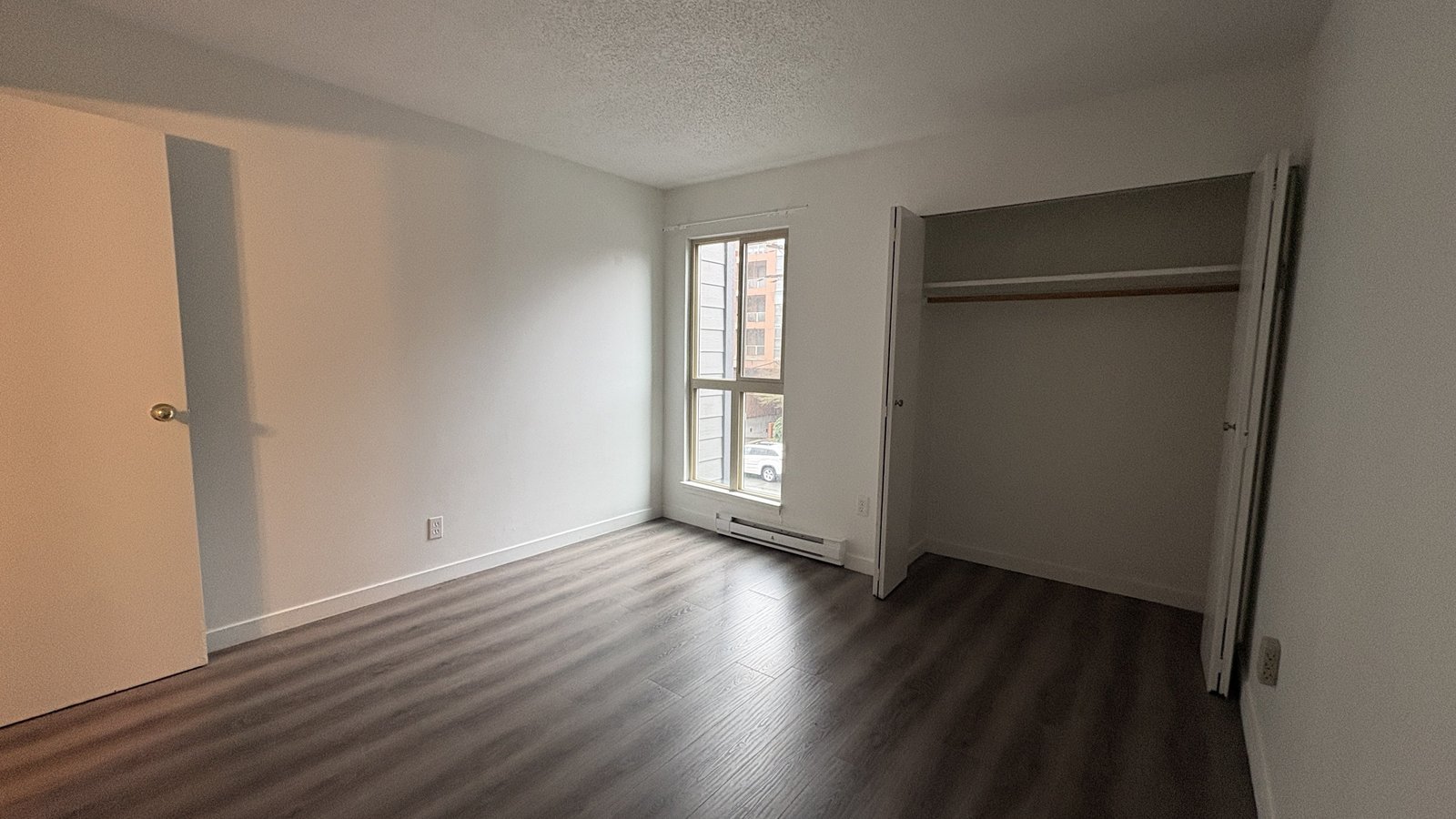 525 West 14th Avenue - Photo 3