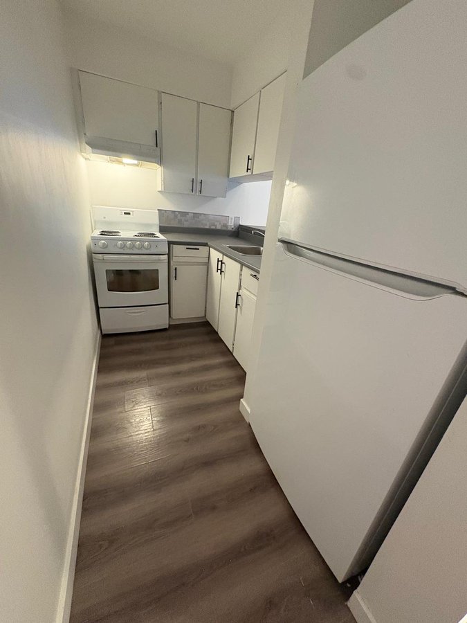 1771 East Georgia Street - Photo 5
