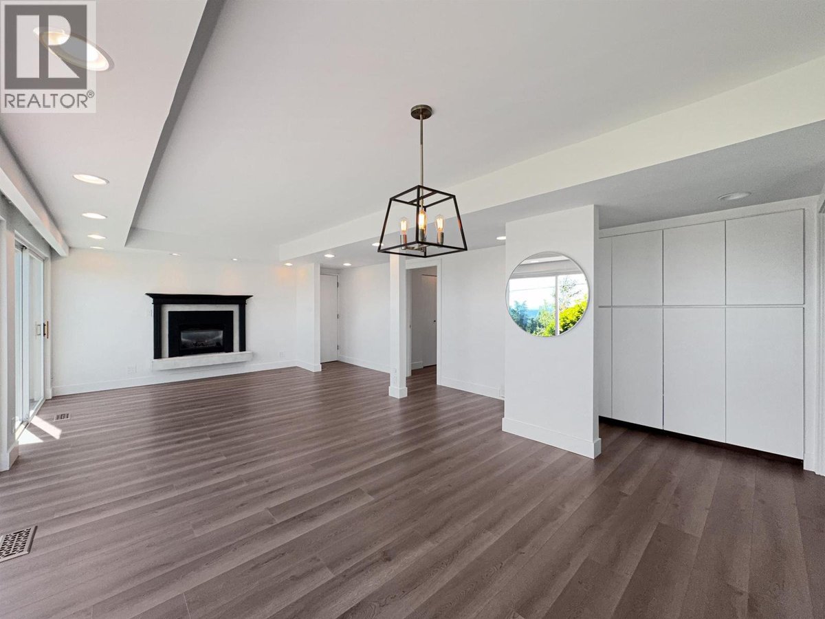 1040 CRESTLINE ROAD - Photo 7