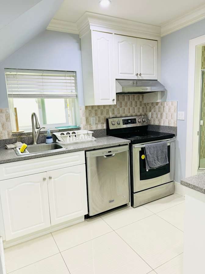 East 51st Avenue - Photo 7