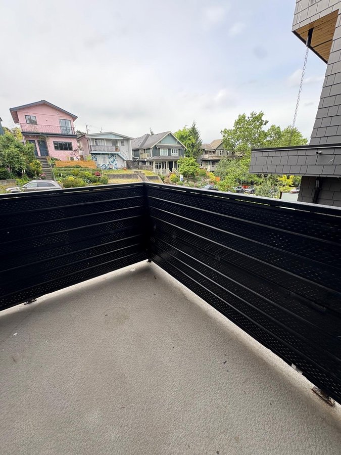 1855 East Georgia Street - Photo 9