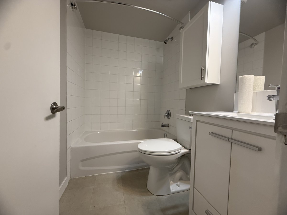 677 East 7th Avenue - Photo 6