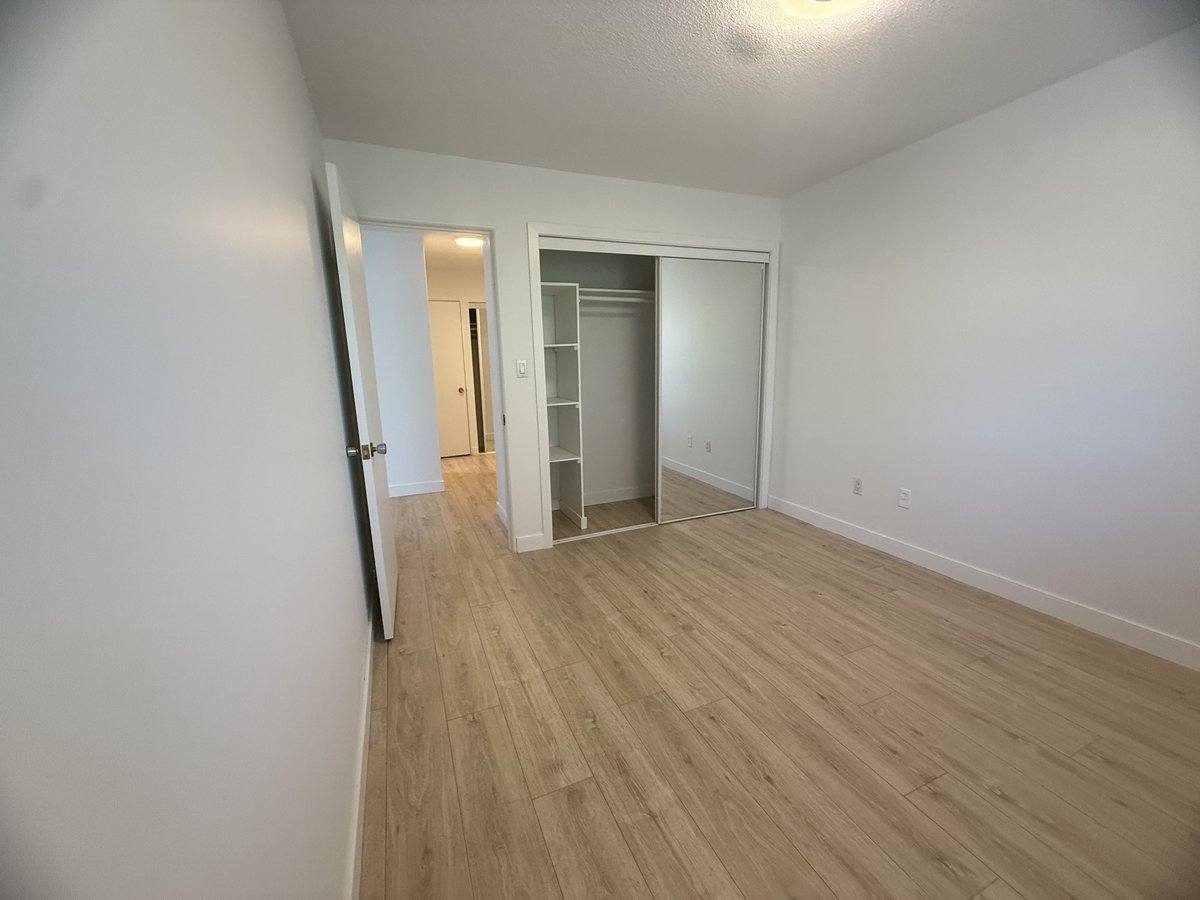 342 North Garden Drive - Photo 3