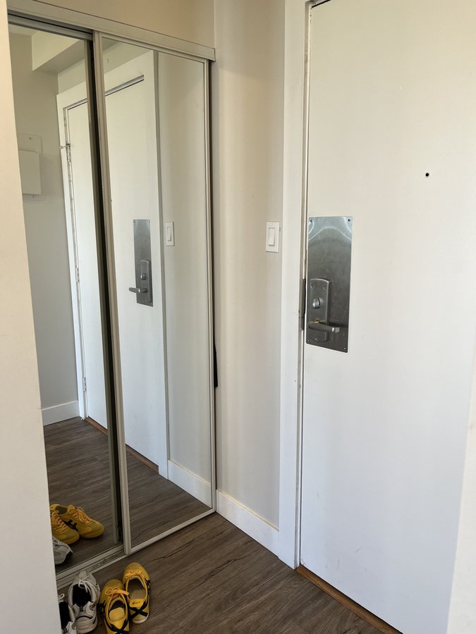 1460 Barclay Street - Photo 9