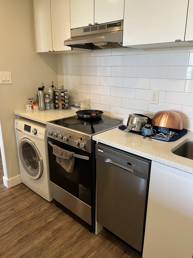 1460 Barclay Street - Photo 13