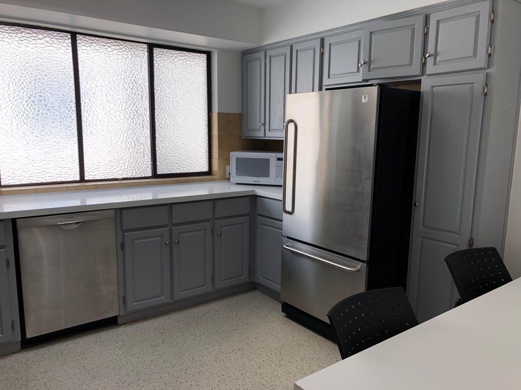 825 West 46th Avenue - Photo 2