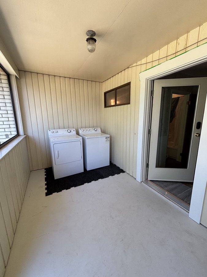 825 West 46th Avenue - Photo 15