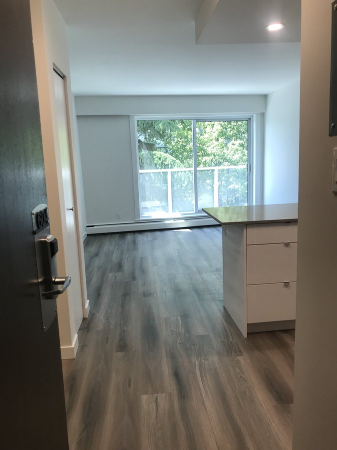 1825 Haro Street - Photo 6