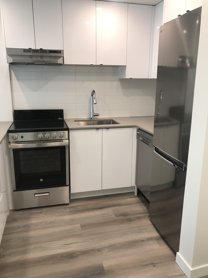 1825 Haro Street - Photo 13