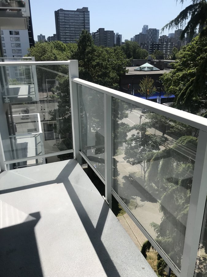 1825 Haro Street - Photo 23
