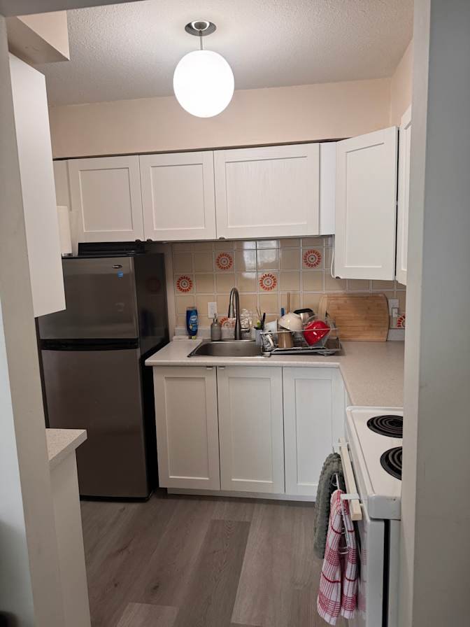 East 4th Avenue - Photo 10