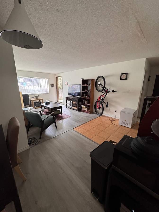 East 4th Avenue - Photo 11