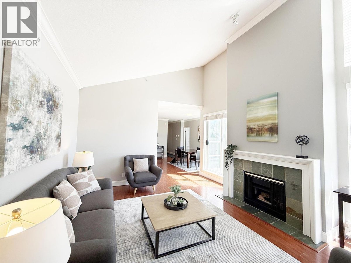 403 1990 E KENT AVENUE - Photo 5