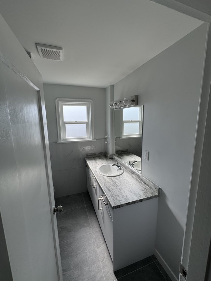 Slocan Street - Photo 27