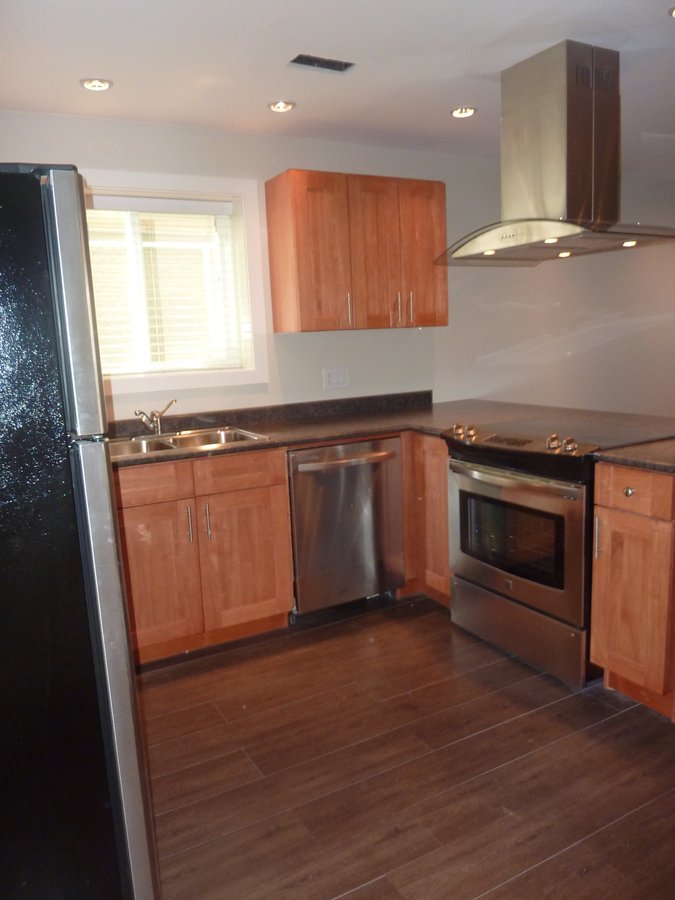 2520 Oxford Street - Photo 3