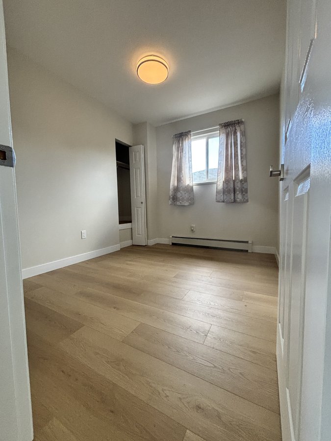 4268 Skeena Street - Photo 8