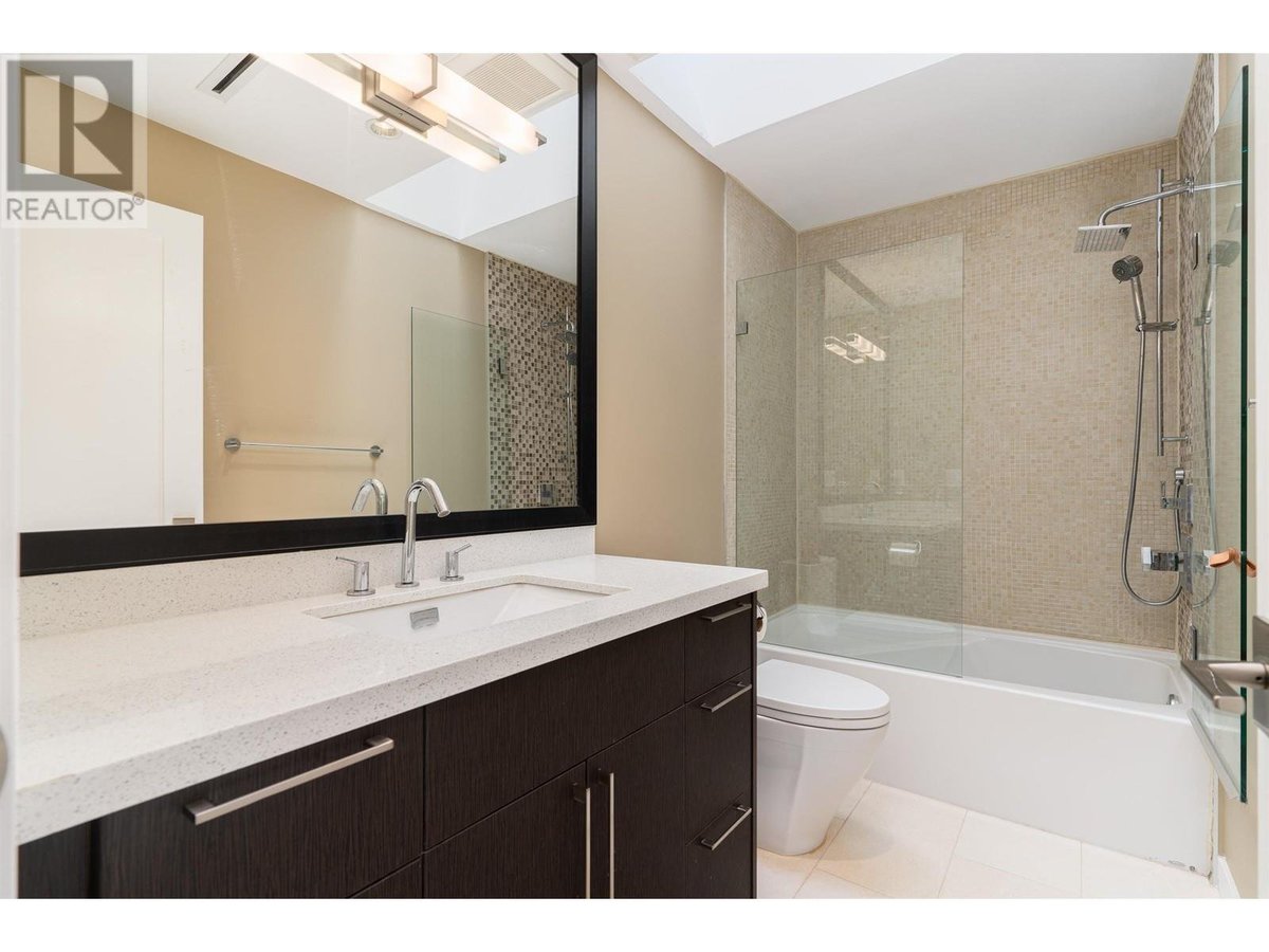 5666 Maple Street - Photo 12
