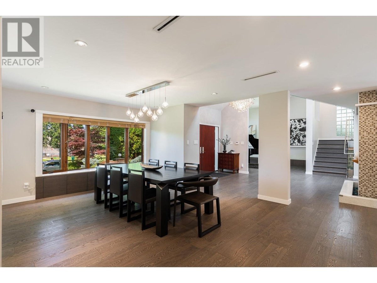 5666 Maple Street - Photo 15