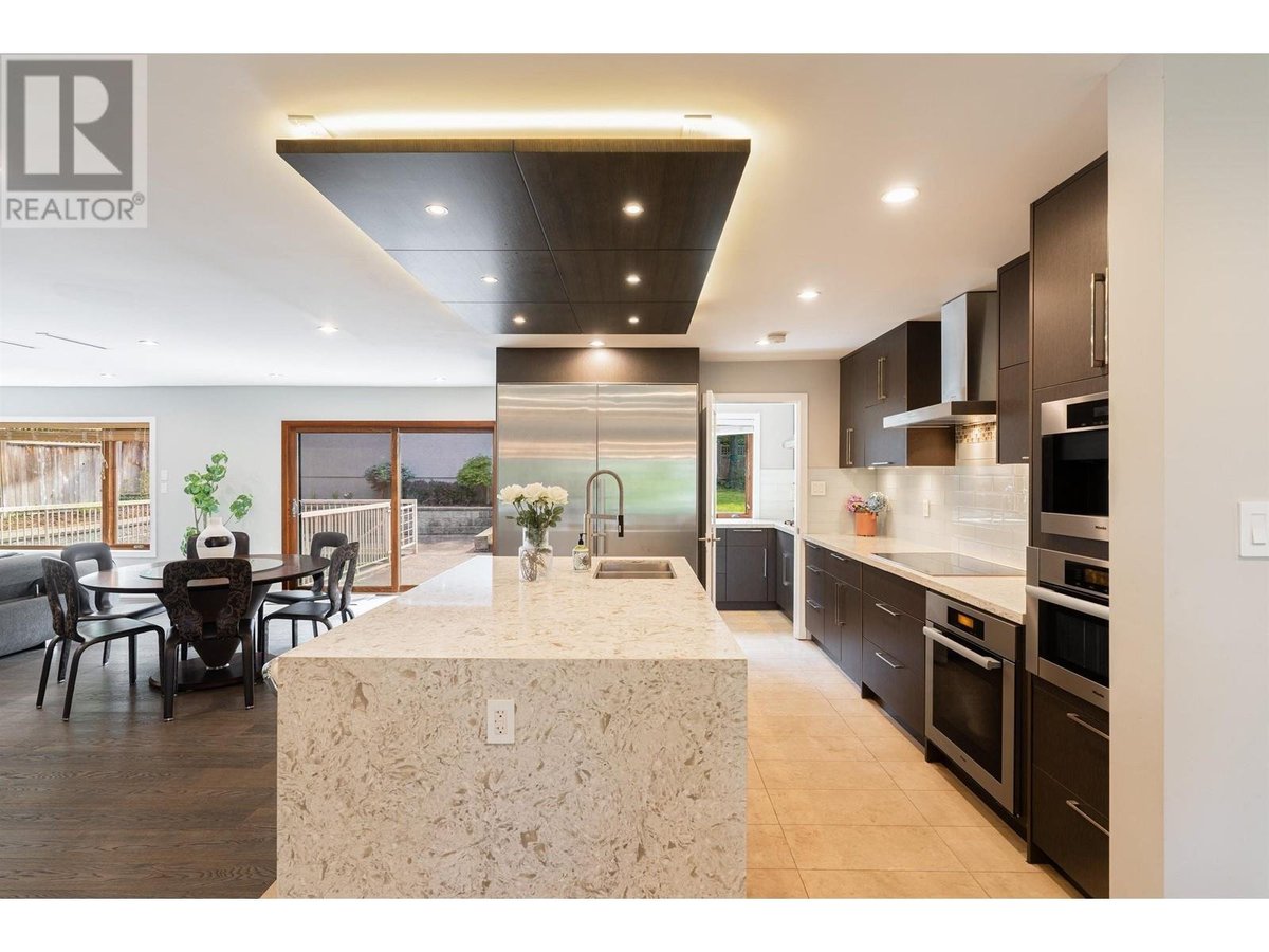 5666 Maple Street - Photo 19