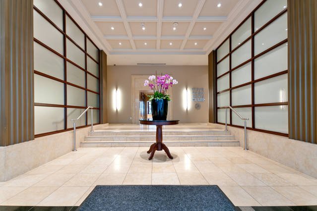 610 Granville Street - Photo 3