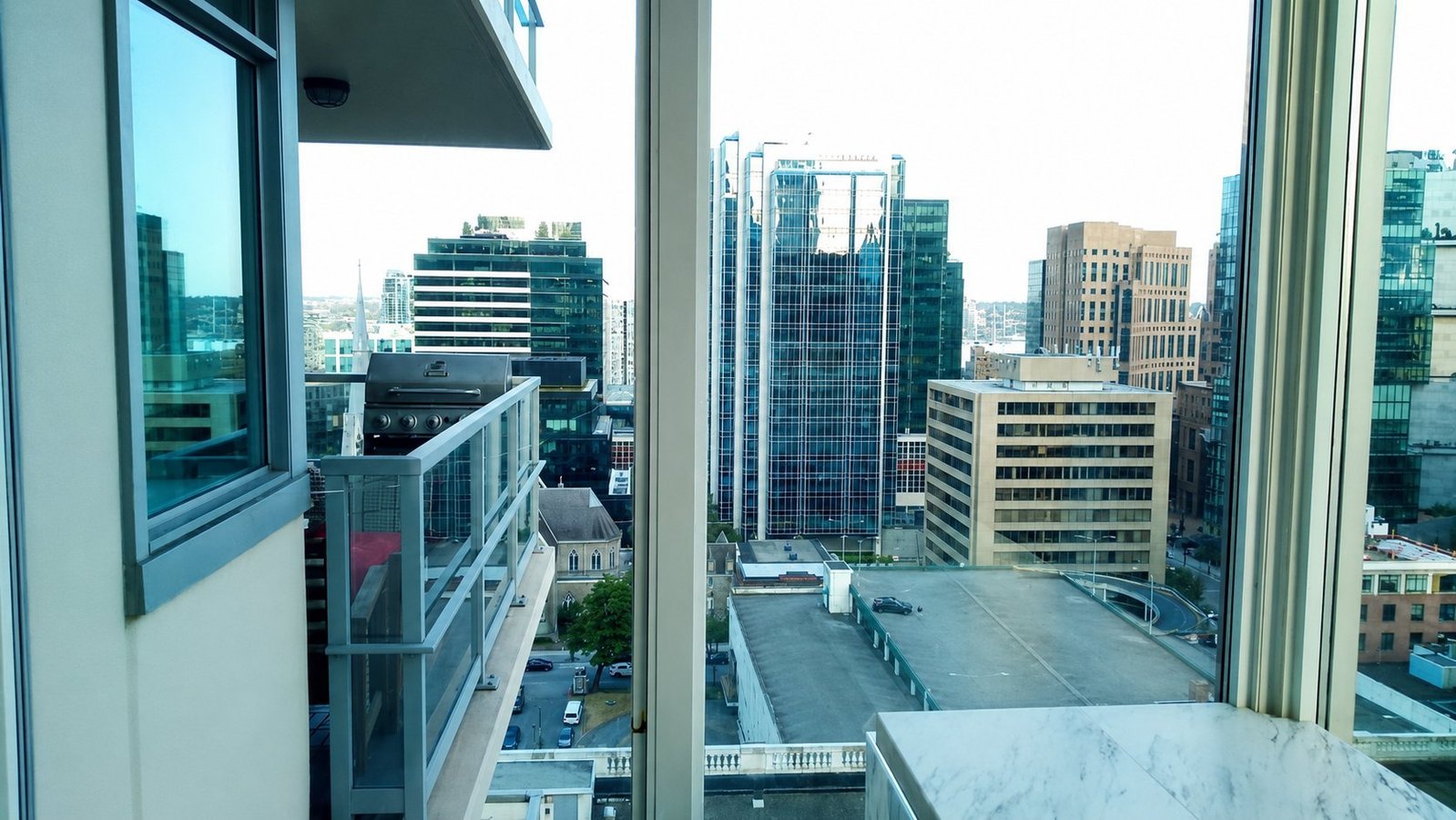 610 Granville Street - Photo 11