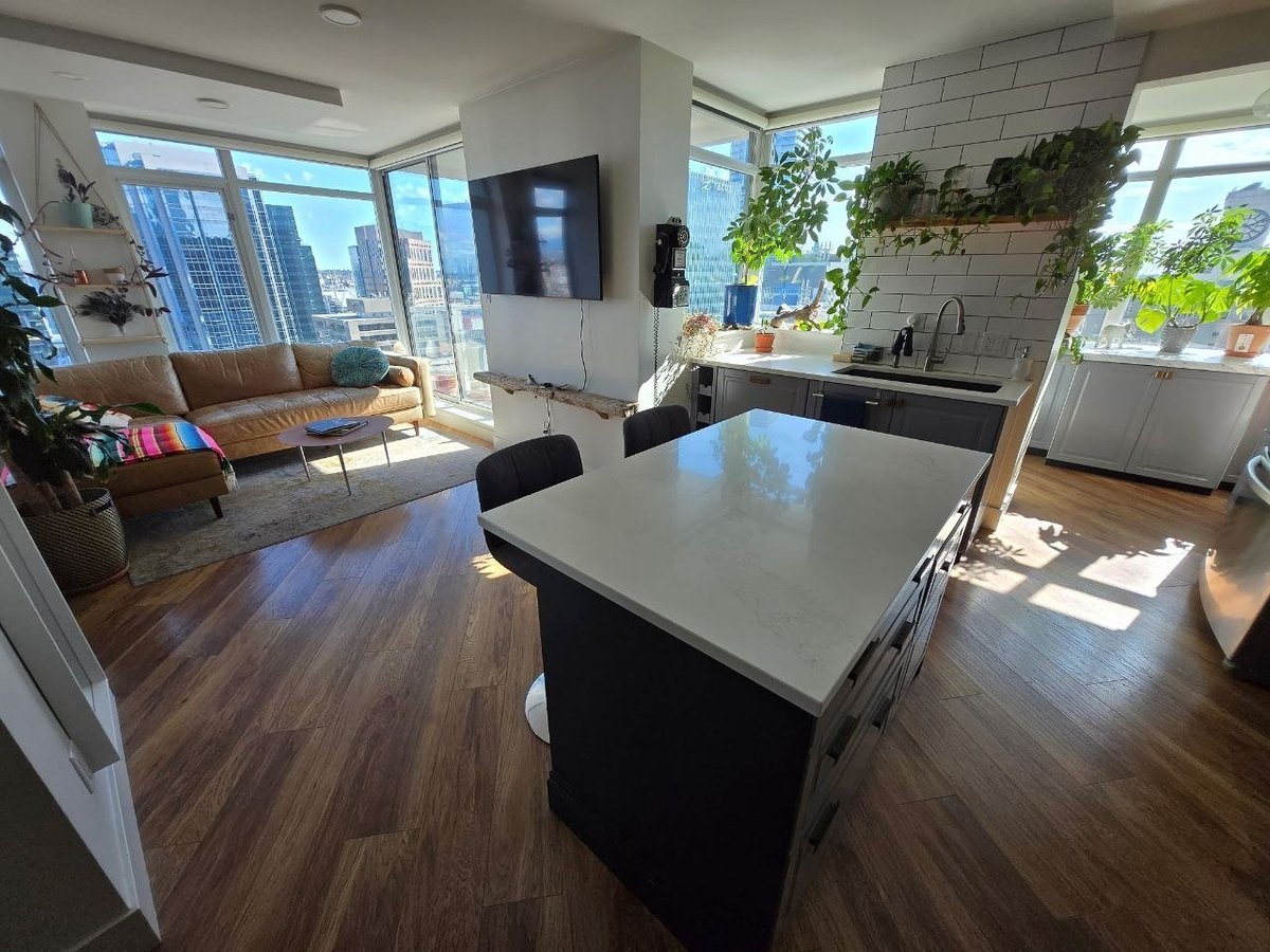 610 Granville Street - Photo 6