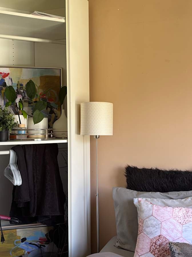 South Cambie - Photo 2