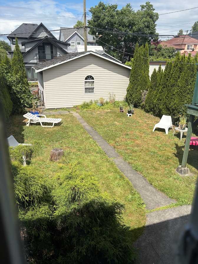 South Cambie - Photo 5