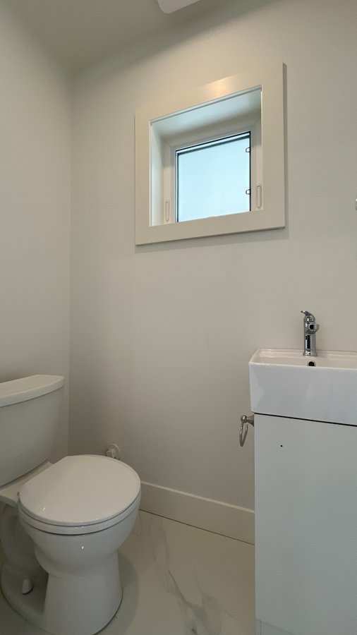 2933 Graveley Street - Photo 5