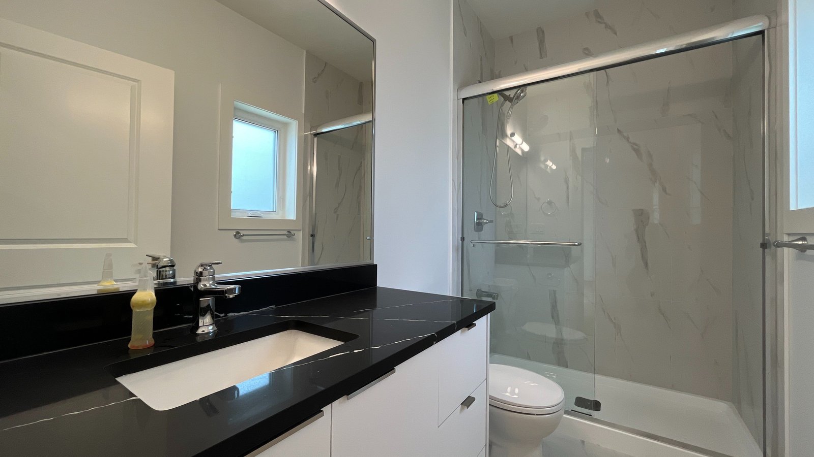 2933 Graveley Street - Photo 10