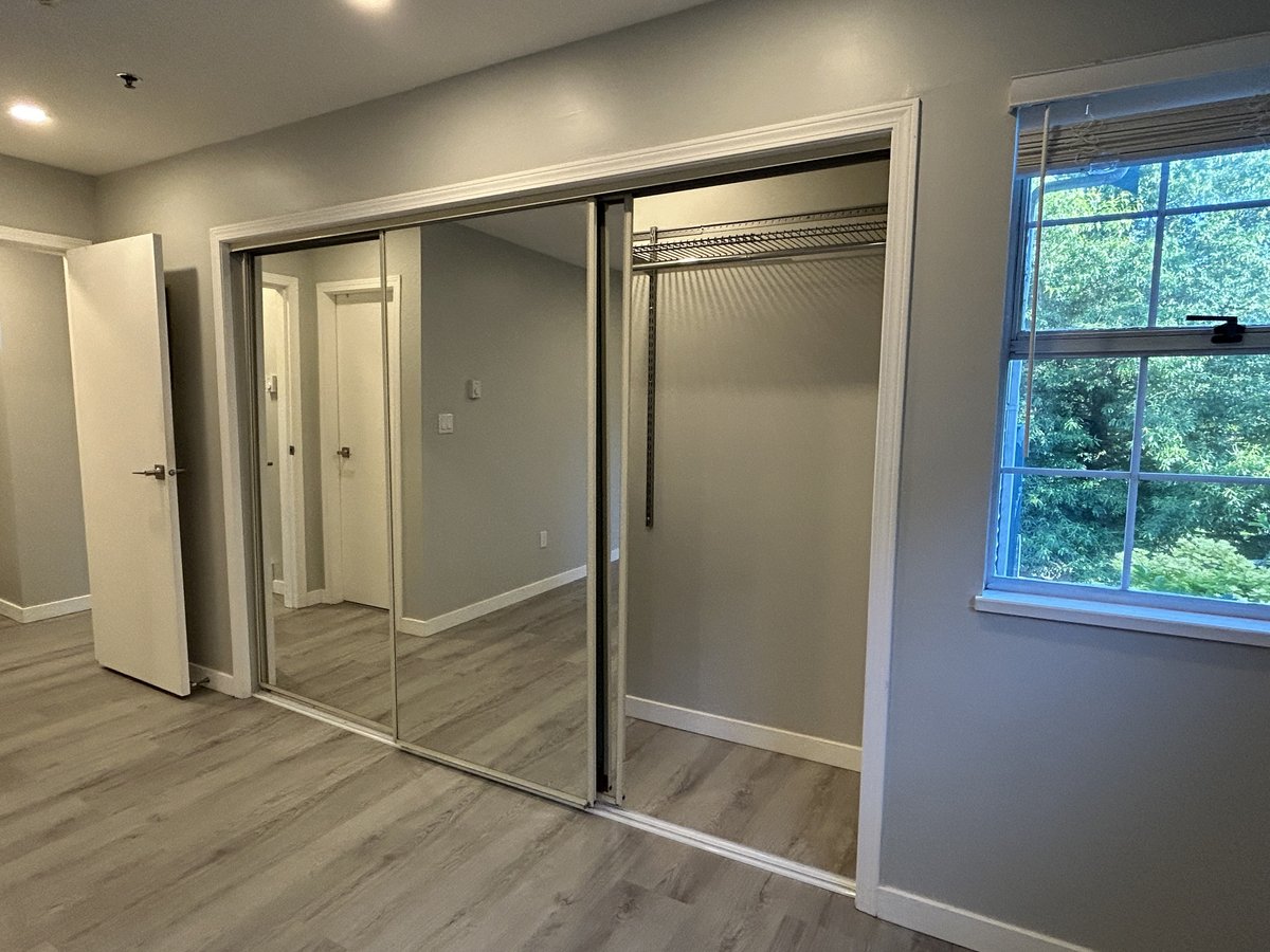 735 West 15th Avenue - Photo 9