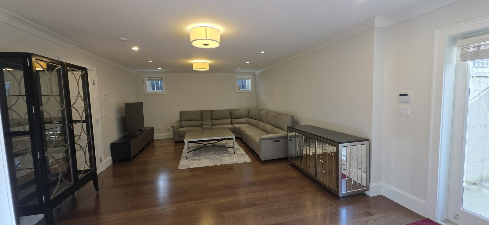 8100 Selkirk Street - Photo 1