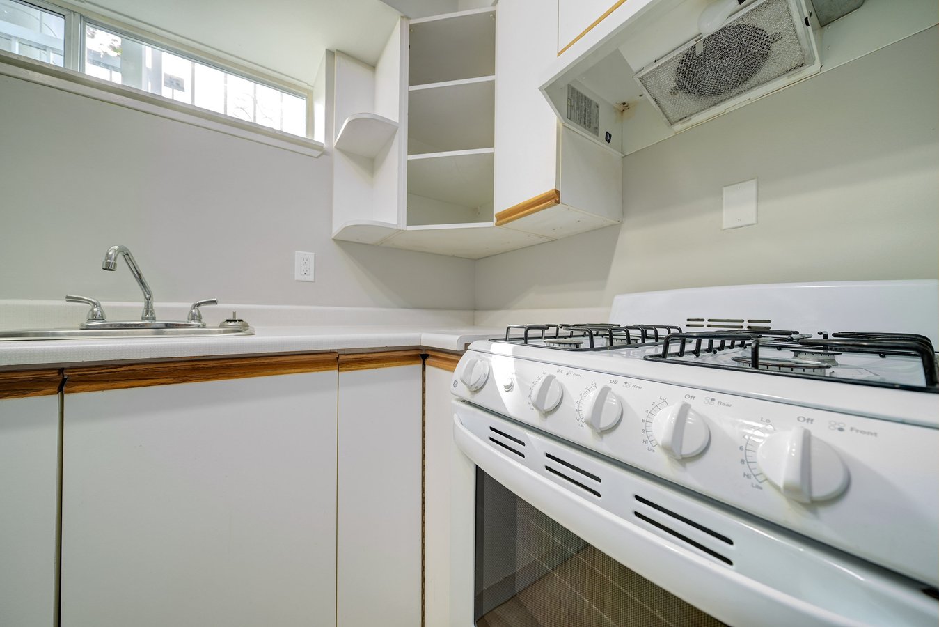 390 East 19th Avenue - Photo 5