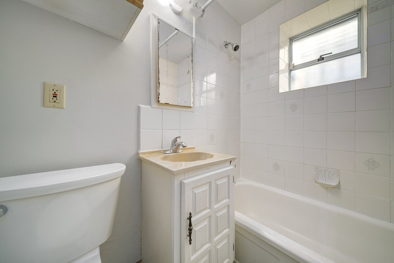 390 East 19th Avenue - Photo 10
