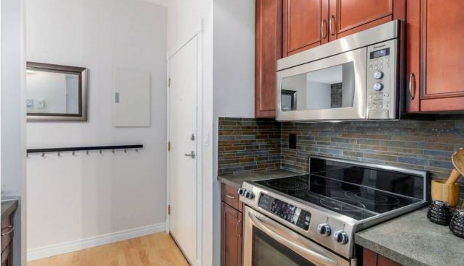 233 Abbott Street - Photo 10