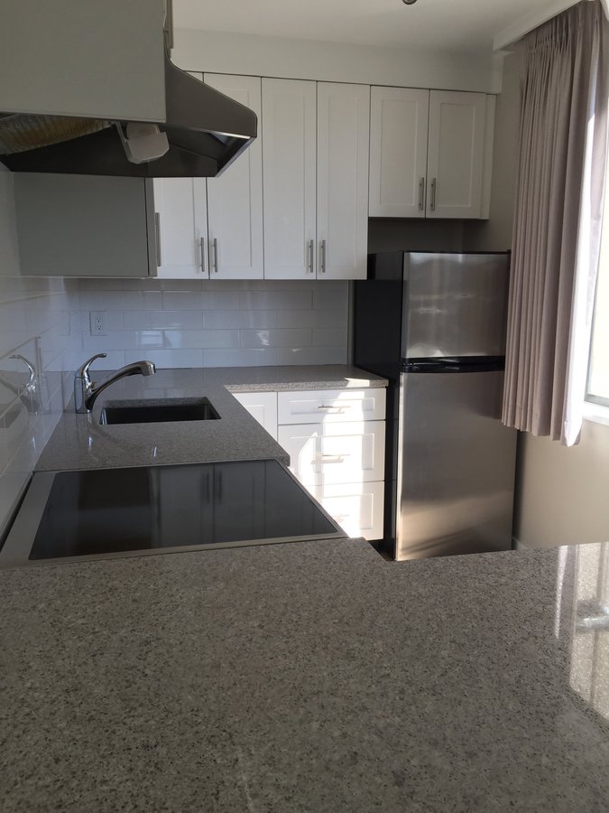 1460 Barclay Street - Photo 19