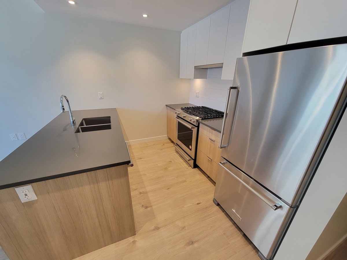 3430 East Kent Avenue South - Photo 2