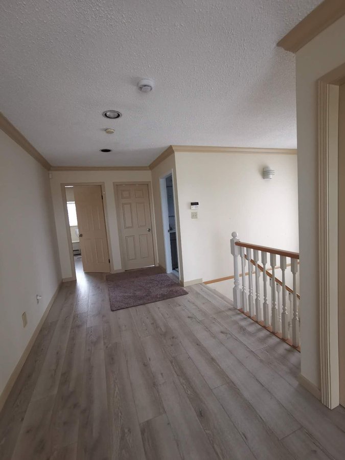 West King Edward Avenue - Photo 7