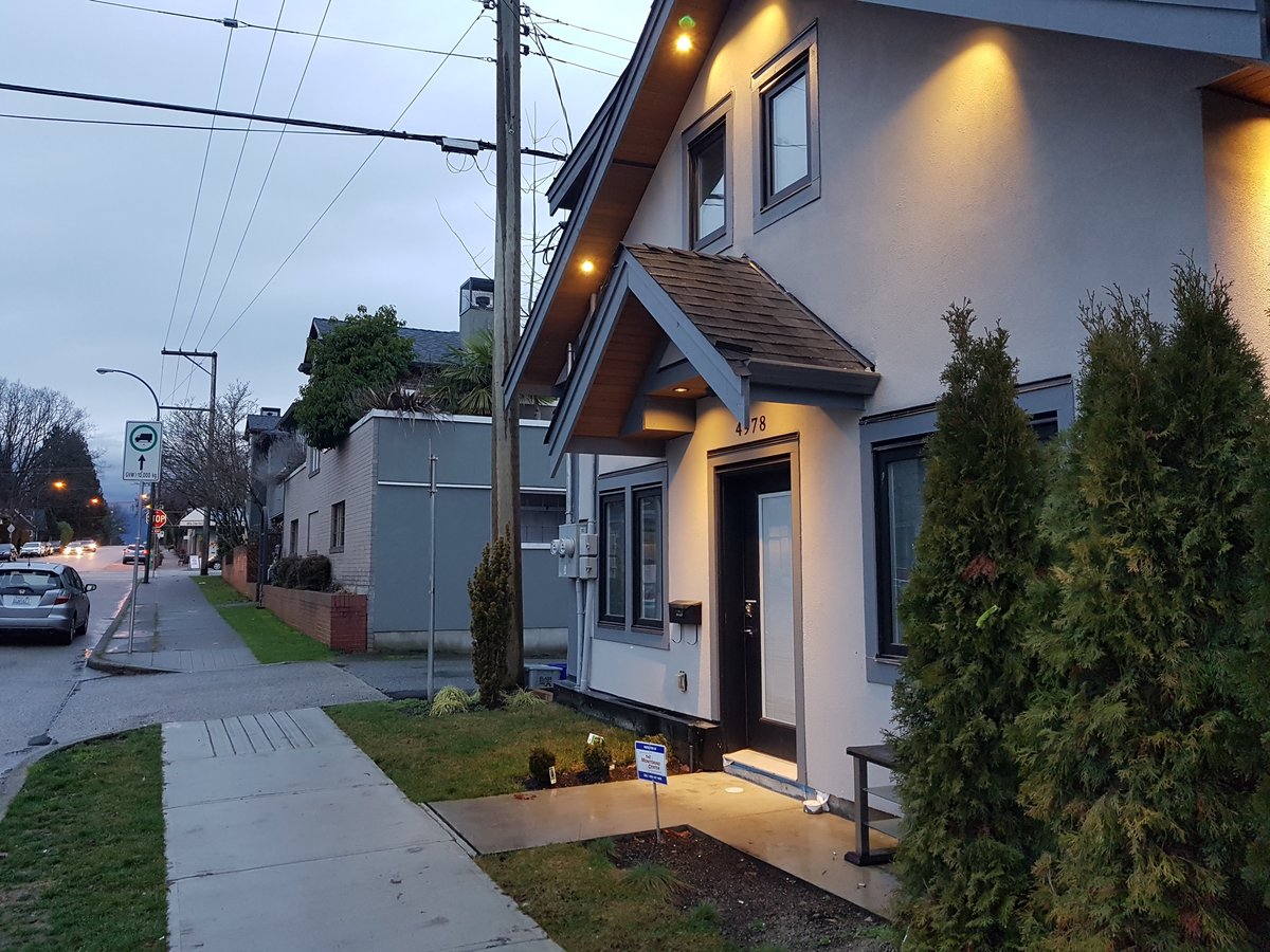 4978 Mackenzie Street - Photo 12